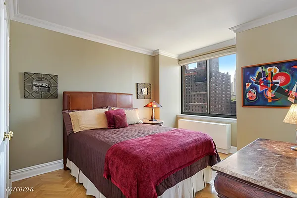 Sold by Corcoran | media 7