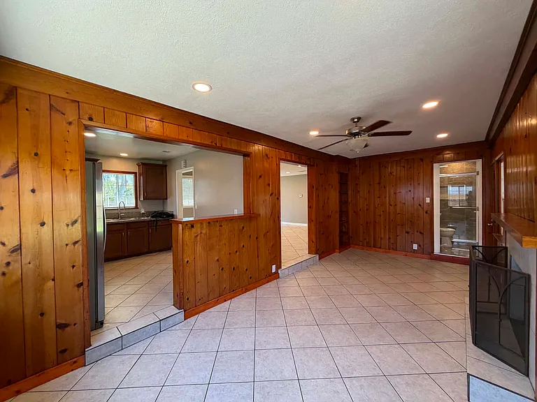 722 S Citron St — Photo 5