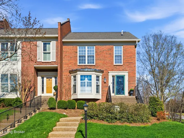 1307 Navajo Ct, Indian Hills, KY 40207