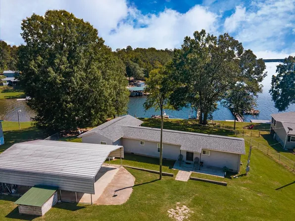 756 Lakeview Farm Rd, Cross Hill, SC 29332