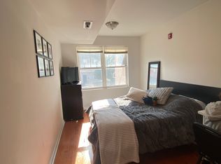 337 N 40th St FLOOR 3, Philadelphia, PA 19104