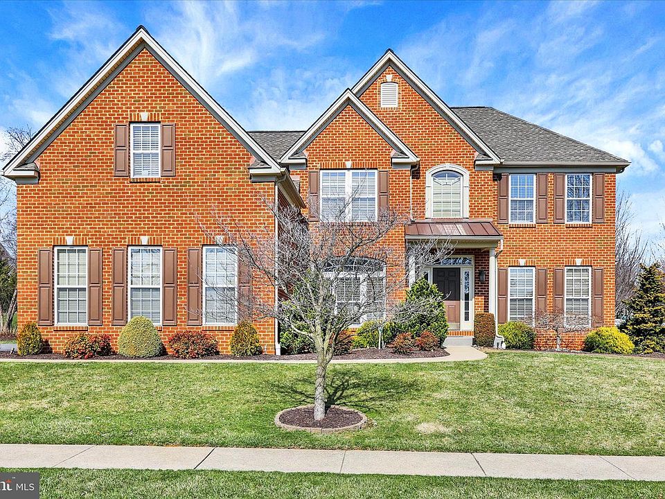 1st image of 12 Hidden Brook Way