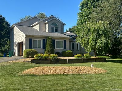 9687 Rosemary Ln, Brighton, MI, 48114