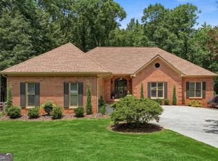 6530 Calamar Dr, Cumming, GA 30040