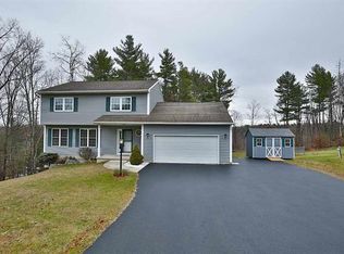 7 Ridgewood Dr, Wynantskill, NY 12198