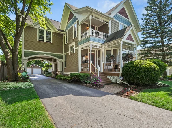 151 Park Ave, Grayslake, IL 60030