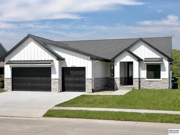 11403 S 191st Ave, Gretna, NE 68028