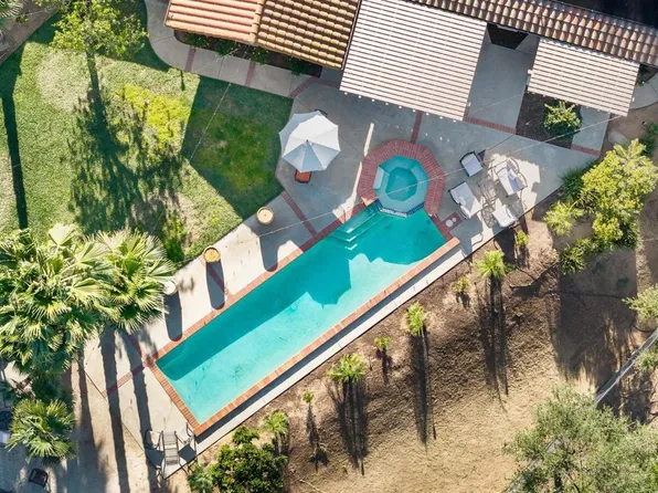 30349 Cool Valley Ln, Valley Center, CA 92082