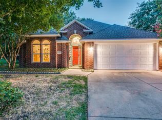 1825 Prince John Dr, Grand Prairie, TX 75050