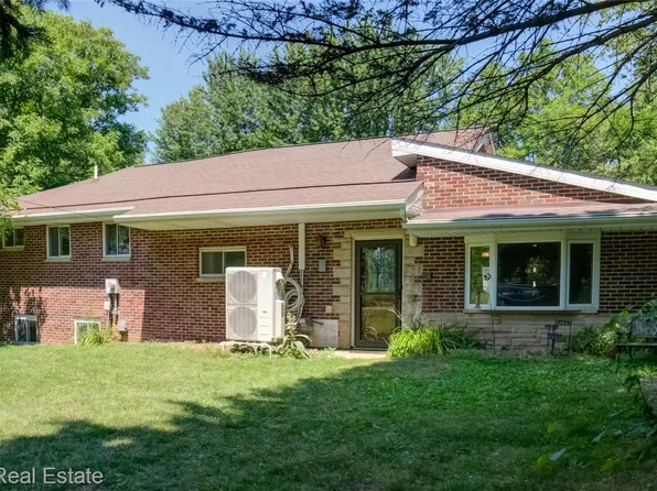 4195 Williamson Rd, Saginaw, MI 48601