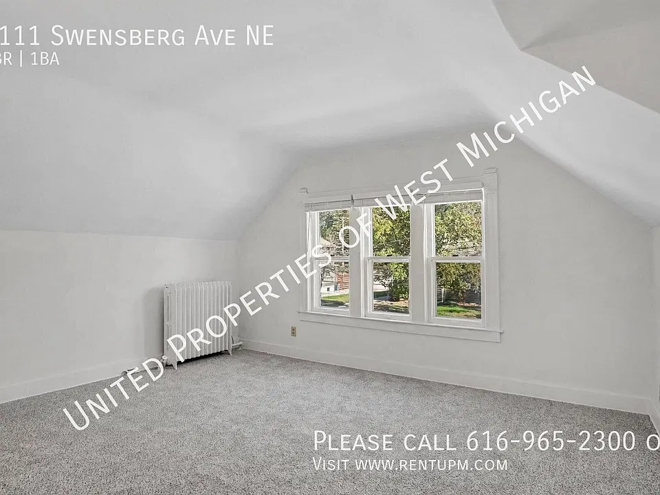2111 Swensberg Ave NE