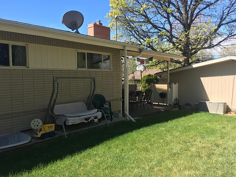 1691 S Eudora St — Photo 11