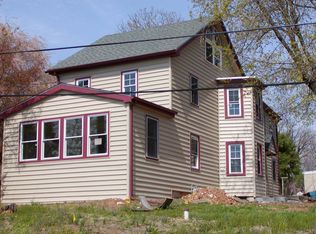 6 New Galena Rd, Line Lexington, PA 18932