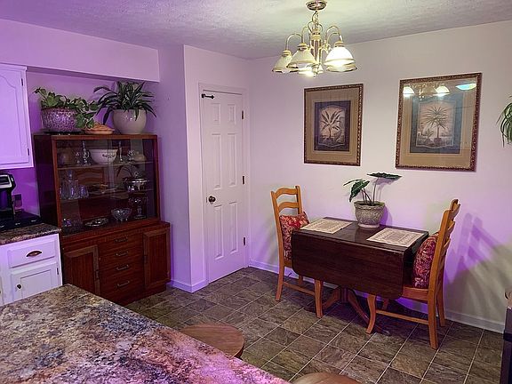 4th image of 1918 Mosswood Dr