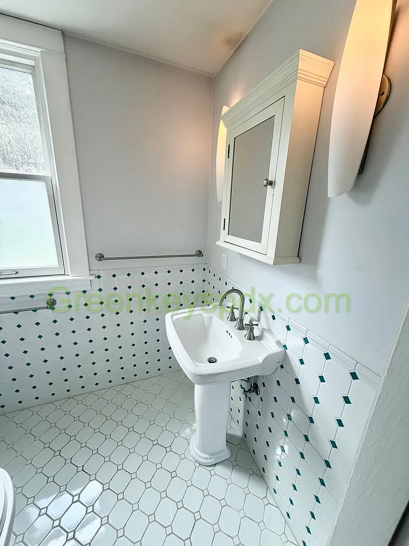 Charming 1902 Victorian Farmhouse in Arbor Lodge with Fenced Backyard & Heated Floors — Photo 3