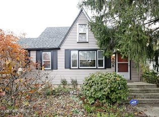 508 Adams St, Elgin, IL 60123