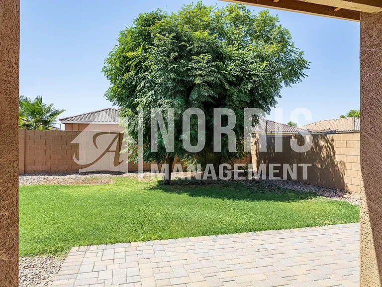 577 W Judi St — Photo 33