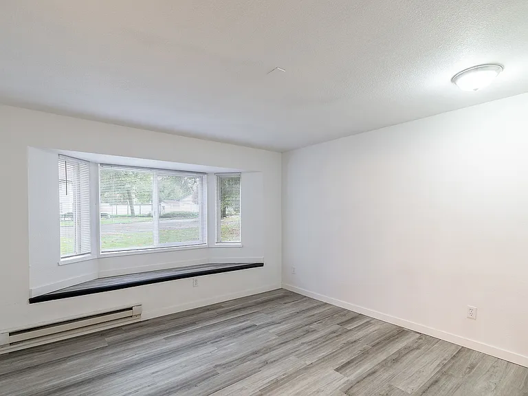 E-02 2x2 F 970SQFT (6)