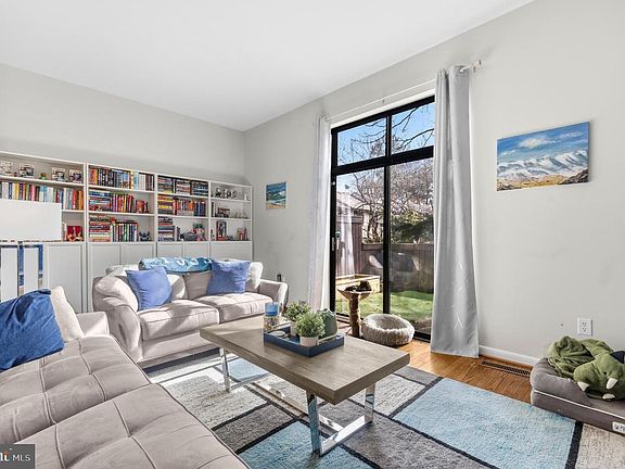 3rd image of 2046 Golf Course Dr