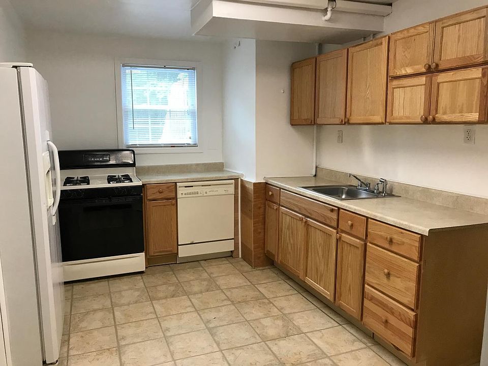 1st image of 285 Woodhull Ave