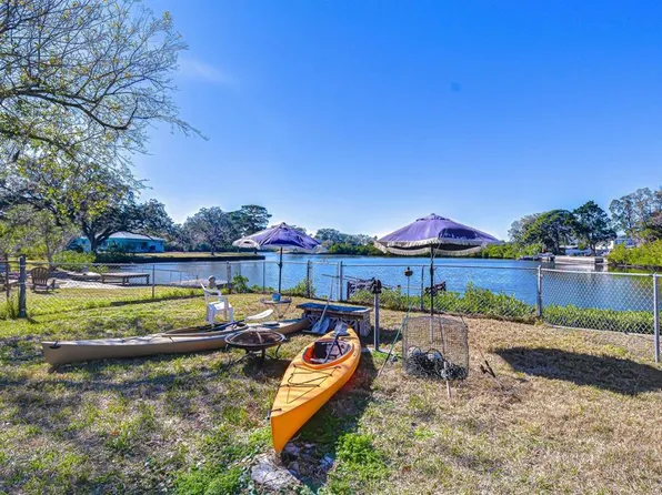 7051 Morningstar Ln, New Port Richey, FL 34652