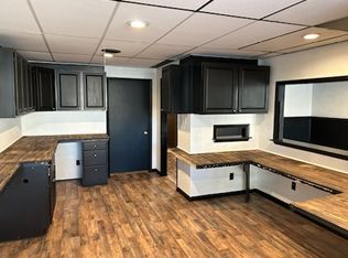 22 N Main St, Mifflintown, PA 17059