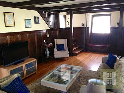 2nd image of 147-149 Green St
