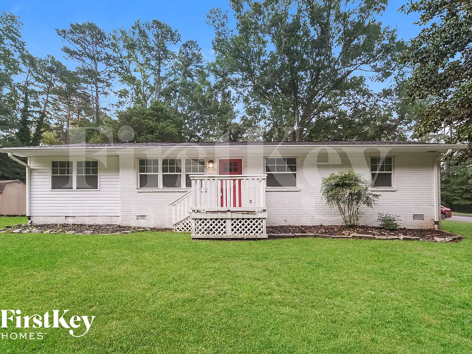 2521 Skyland Dr