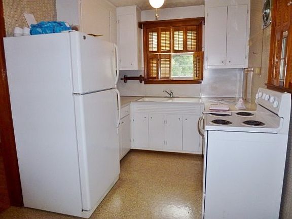 4th image of 521 Bellvue Ave