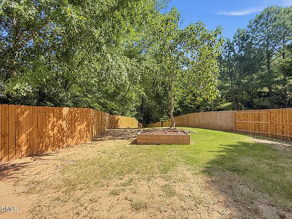 5th image of 1744 Blazing Star Ln