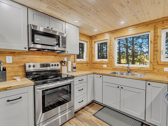3rd image of 25 Gifford Place