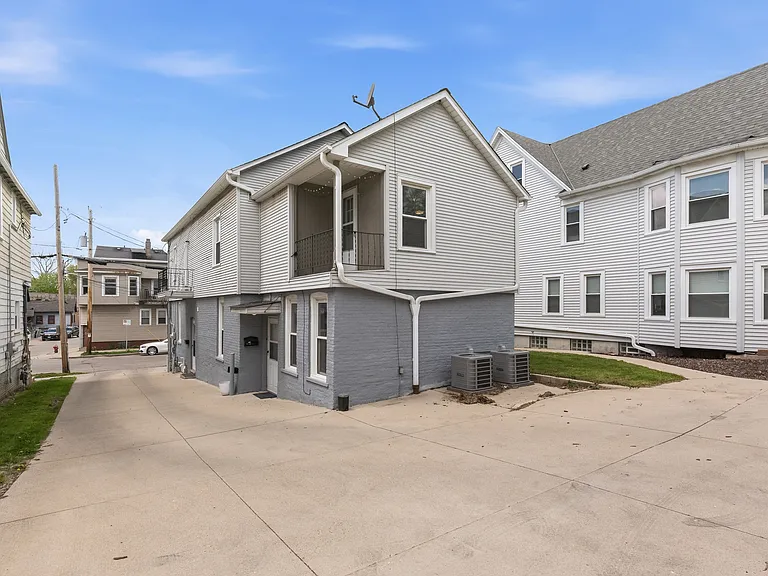 1740 N Arlington Pl #A — Photo 19