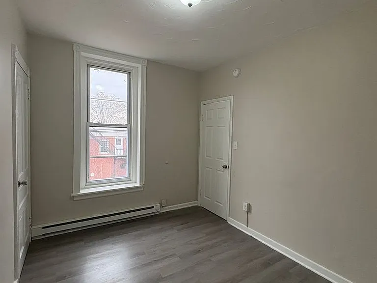 1259 N 10th St — Photo 9
