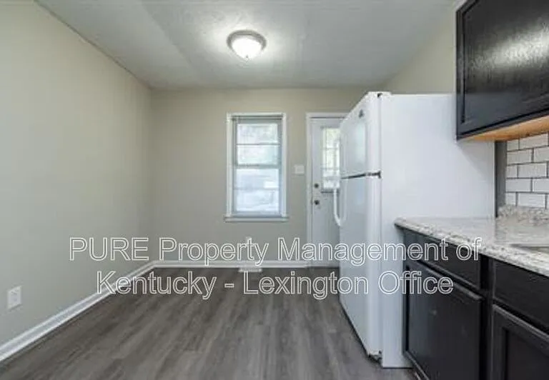 2483 Thornberry Ct — Photo 11