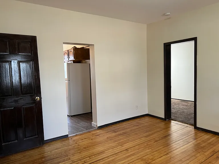 743 Eddy St — Photo 15