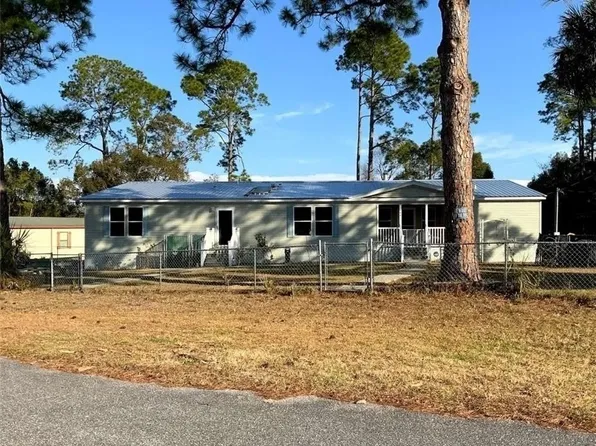 102 Marsh Pl, Crescent City, FL 32112