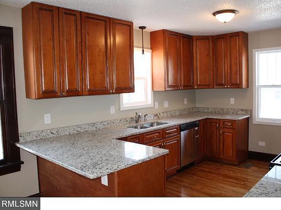 3rd image of 4034 28th Ave S
