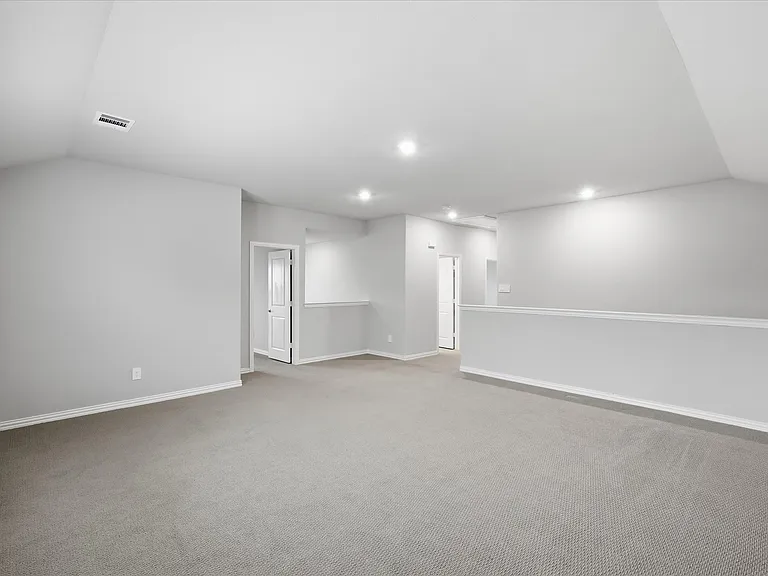 1213 Birchwood Ln — Photo 25