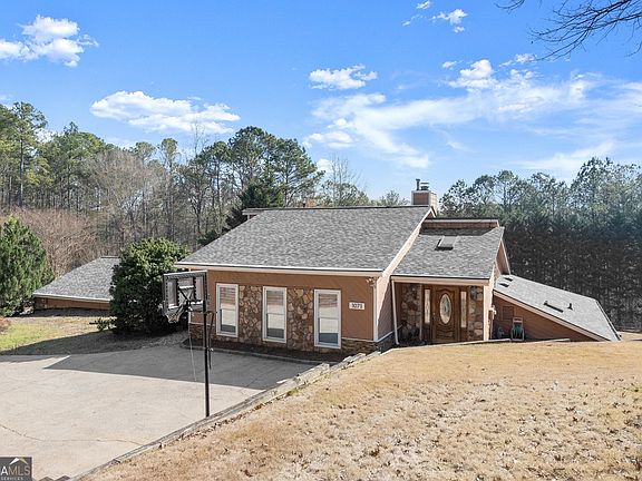 2nd image of 1071 Powell Wright Rd