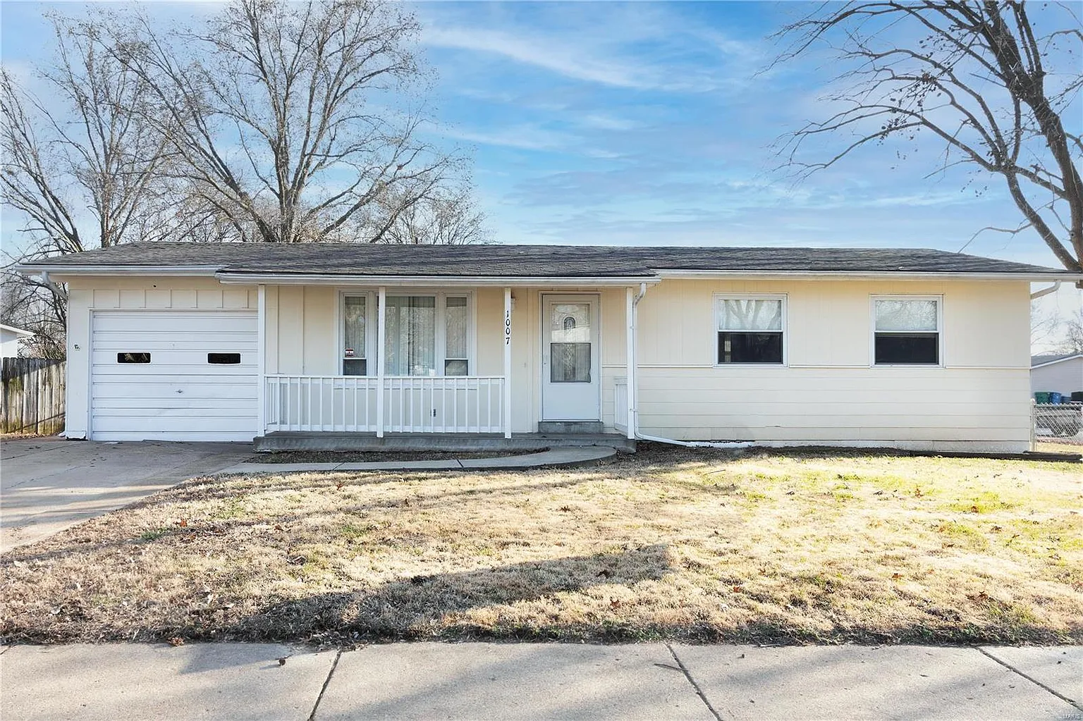 1007 Armada Ct photo 1