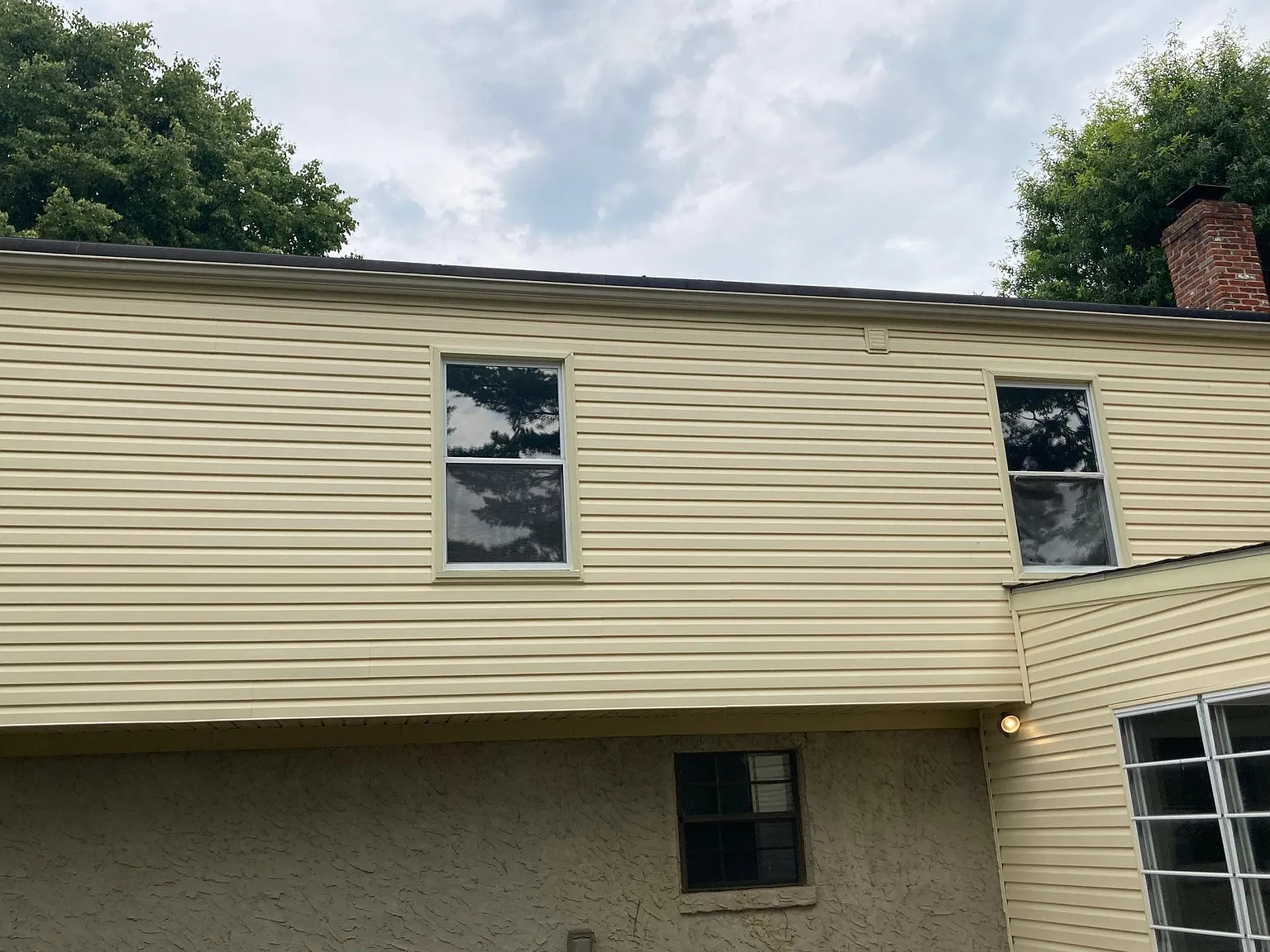 142 Heidi Ln — Photo 3