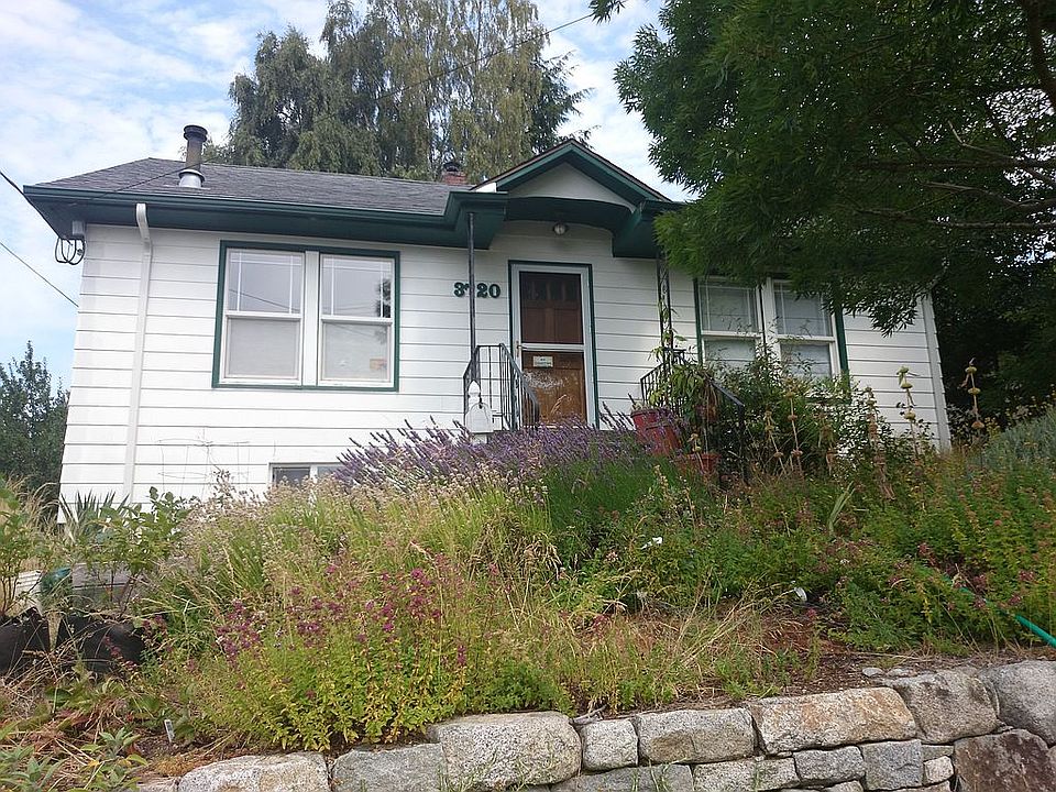2nd image of 3720 SW Ida St
