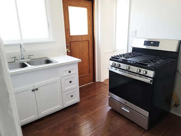 Kitchen 2