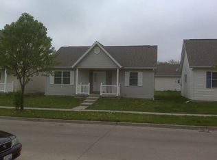 1505 S Smith Rd, Urbana, IL 61802