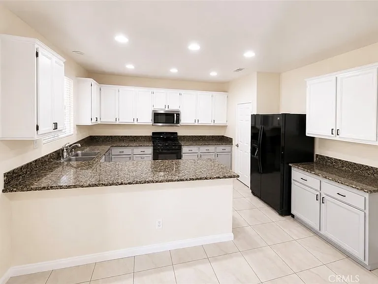 38354 Coralino Dr — Photo 5