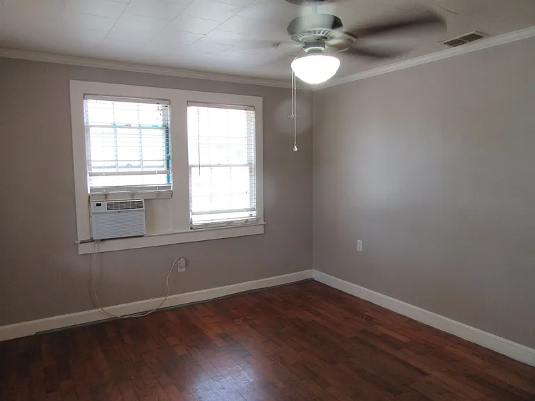 1708 Louise Ave — Photo 5