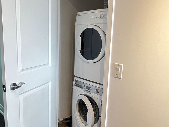3rd image of 9582 Markham Rd #1010