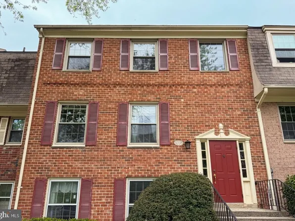 6008 Westchester Park Dr APT T2, College Park, MD 20740