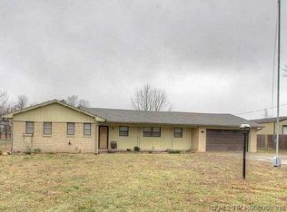 1908 S Ash Pl, Broken Arrow, OK 74012