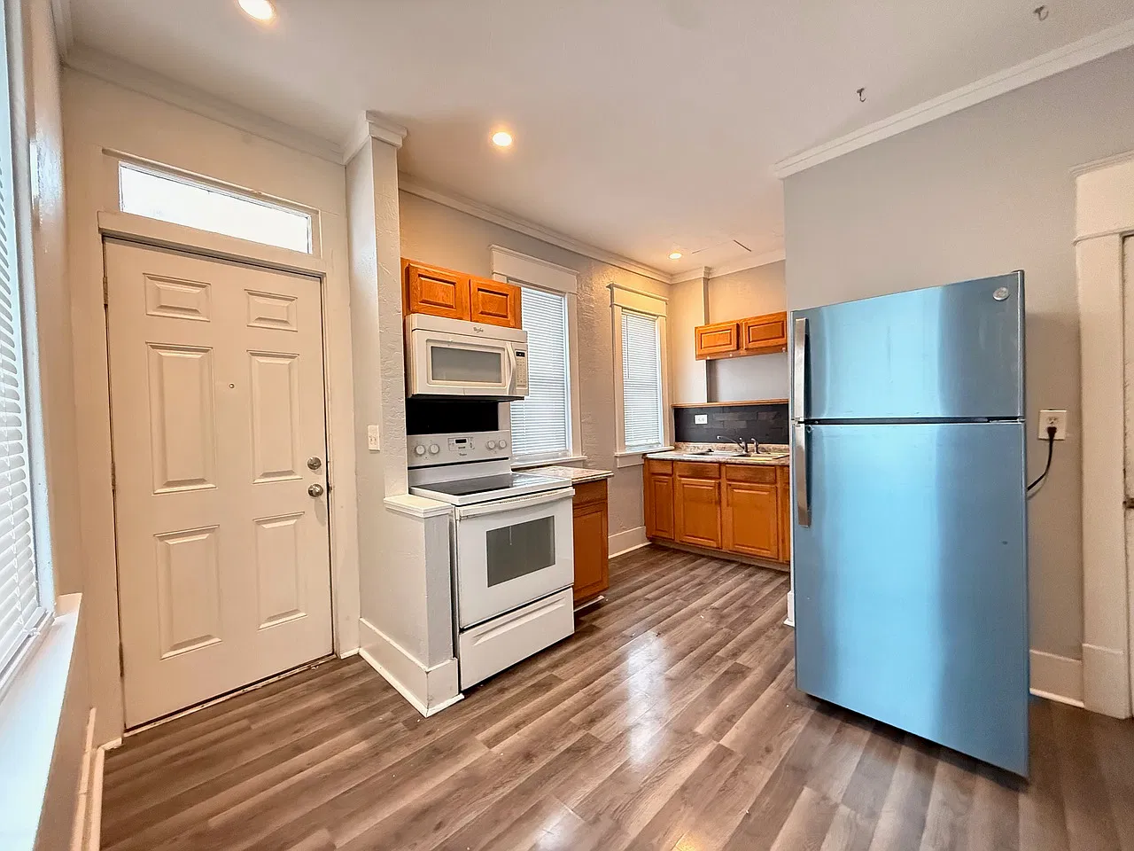 3 bed, 1500 sqft, $1,495 — Photo 2